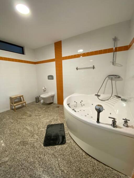 فيلا Casa Bamiak فيلاغارثيا دي أروزا المظهر الخارجي الصورة